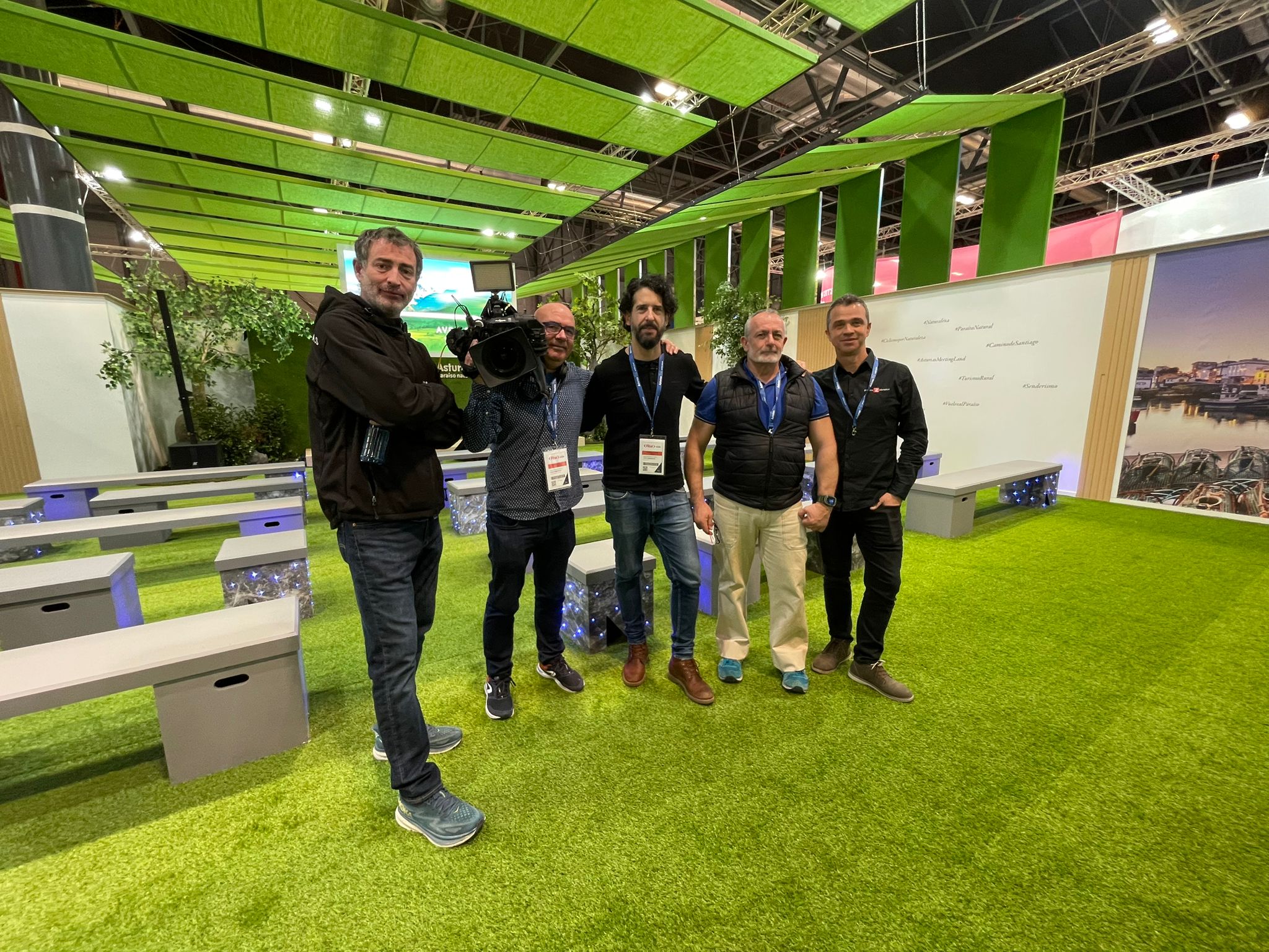 Equipo de Proima-Zebrastur en Fitur 2024